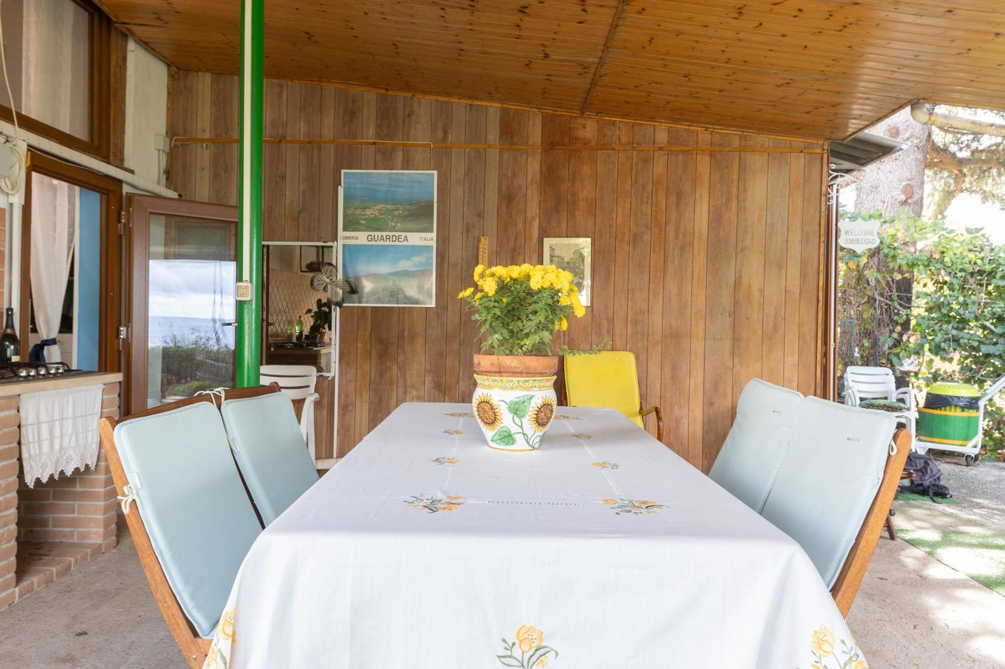 Casa Vacanze Guardea ภายนอก รูปภาพ